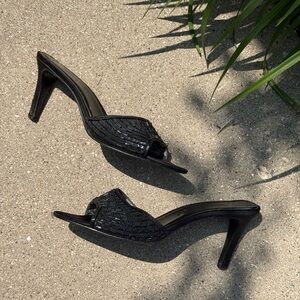 INDEED Vintage Slip On Stilleto Kitten Heels